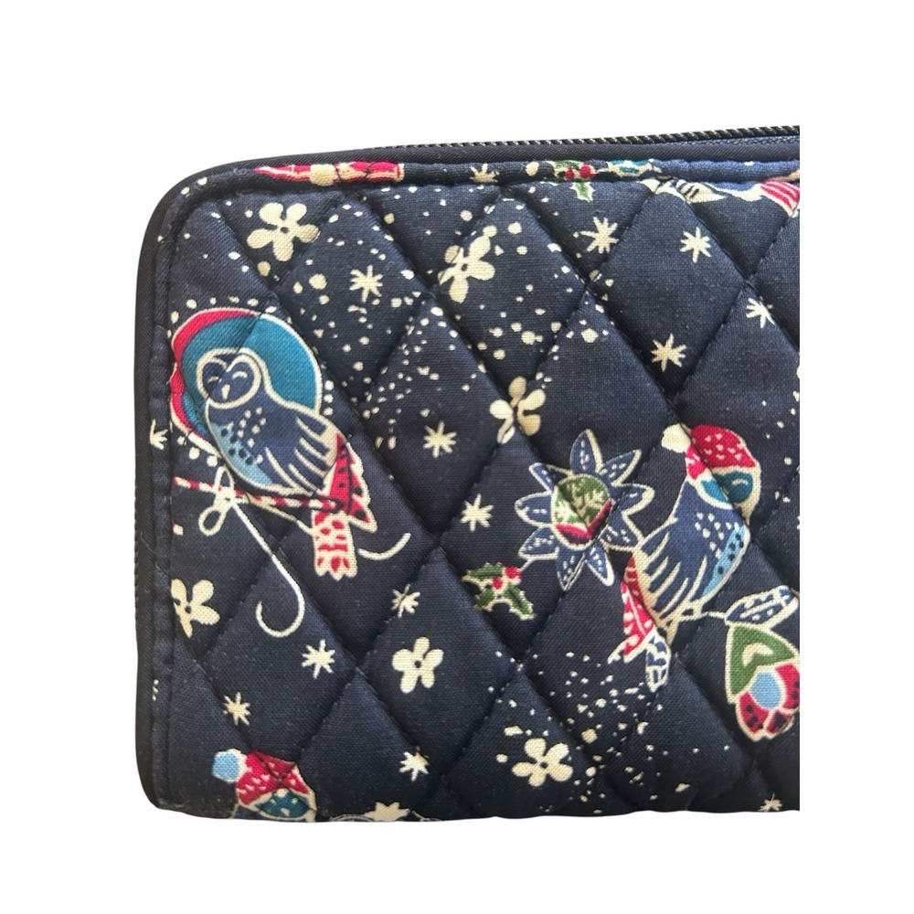 Vera Bradley NWT RFID Georgia Zip Around Wallet Holiday Owls(MSRP $48)8 x 4.5 in - Picture 4 of 7